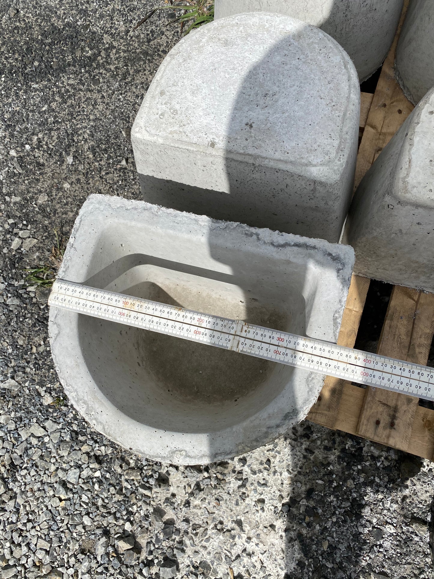 Concrete Kennel Water Bowl